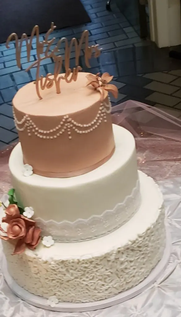 Custom Wedding Cakes by Sweet Delight Cakery